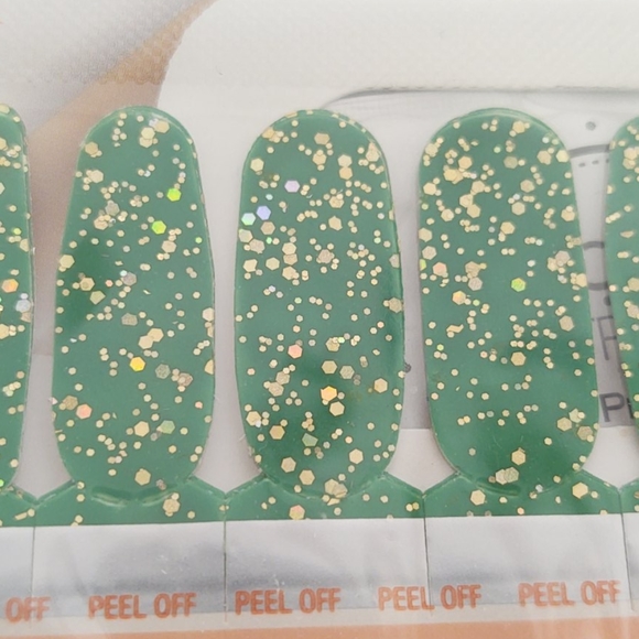 Color Street Retired Galway Glimmer Nail Strips - NWT - Picture 3 of 10